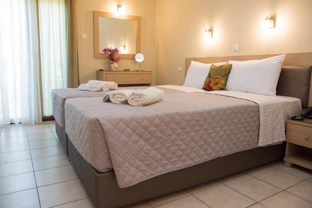 Platy Beach Hotel ภายนอก รูปภาพ